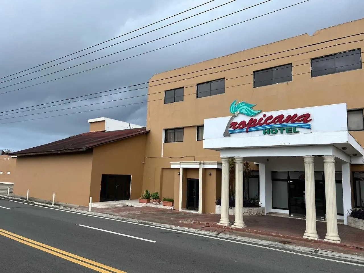 Hotel Tropicana Santo Domingo La Viva